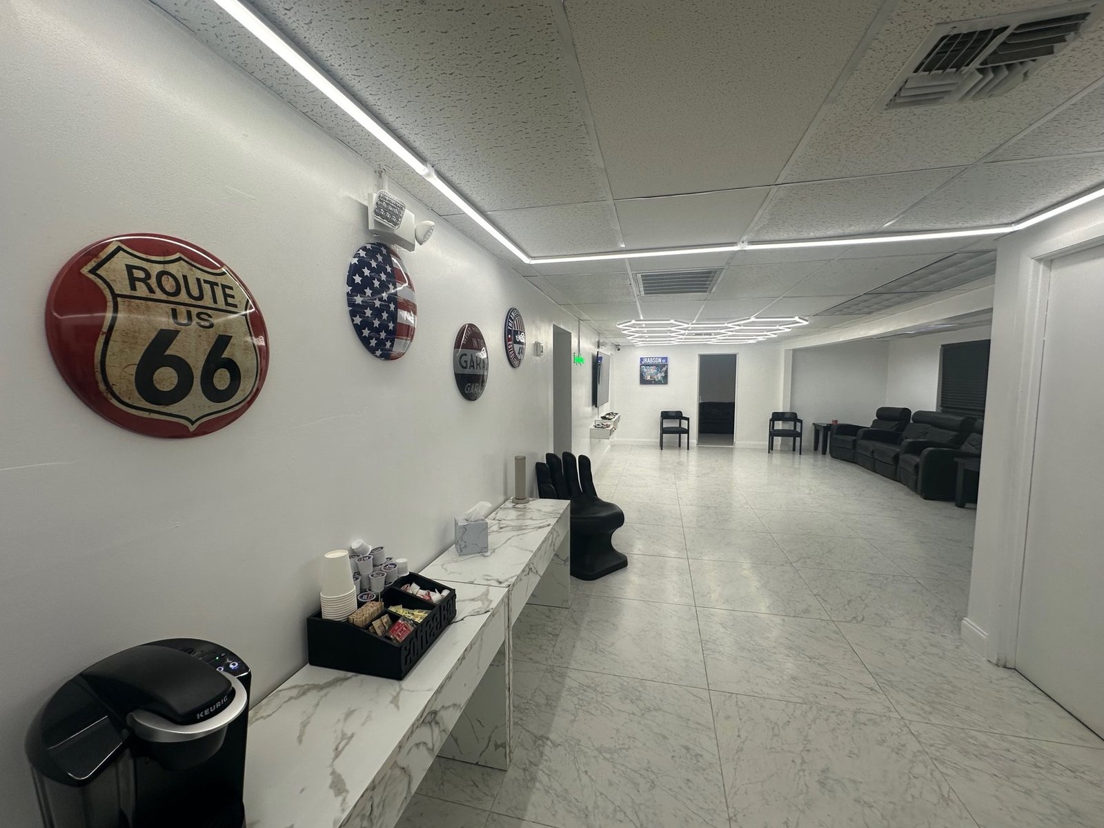The Tampa Body Shop waiting area